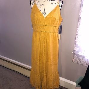 Lulu’s mustard yellow lace midi dress XL NWT